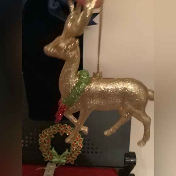 Christmas decor box with gift bag new Christmas ornaments & pkg. of Xmas balls - Picture 5 of 16